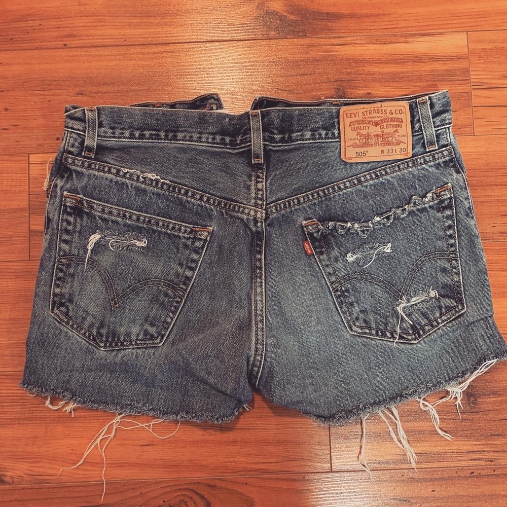 Haifa-waisted Levi’s